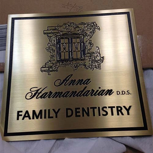 Brass plaque engrave dentistry sign