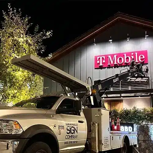 Custom Sign Design in Venice, CA