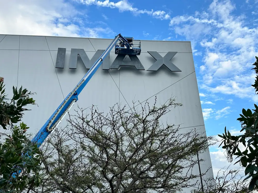 Sign Installation in Glendale, CA